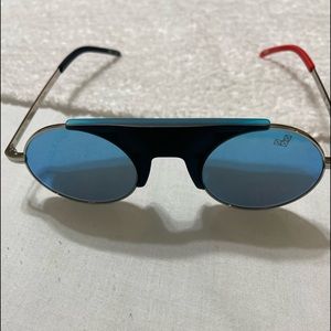 Vysen eyewear sunglasses used like two times .